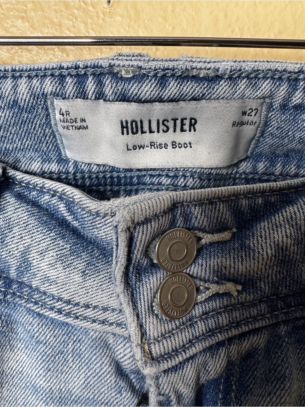 Hollister Womens W27 Regular Low Rise Bootcut Jeans Light Wash Y2K - Picture 2 of 6